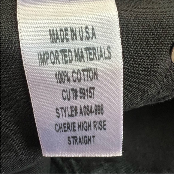 AGOLDE Cherie High Rise Straight Jean in
Distortion 26 - Picture 12 of 12